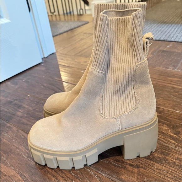 Steve Madden Boots - Picture 3 of 4